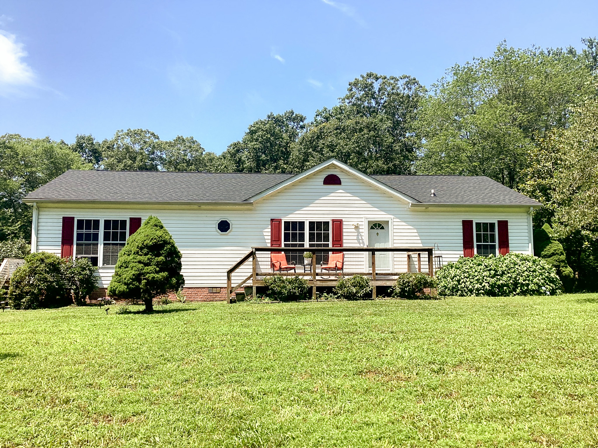 Kristen Hensley Front of Home